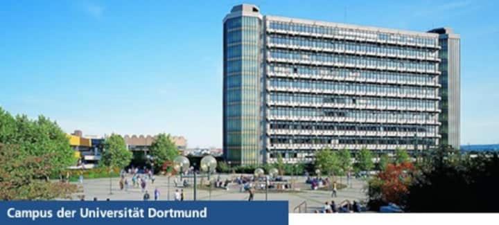 Schoene Grosse Wohnung 2 Schlafzimmer Bis 6 Pax Naehe Stadion Signal Iduna Dortmund Exteriör bild