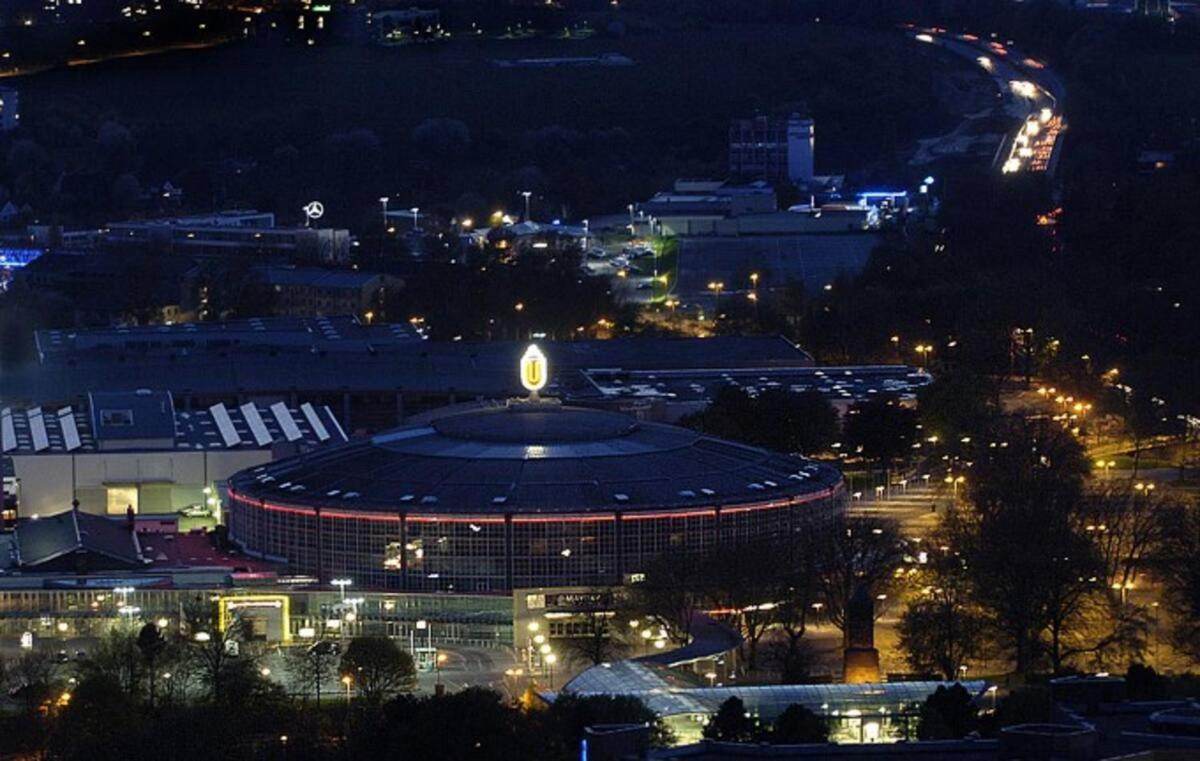 Schoene Grosse Wohnung 2 Schlafzimmer Bis 6 Pax Naehe Stadion Signal Iduna Dortmund Exteriör bild