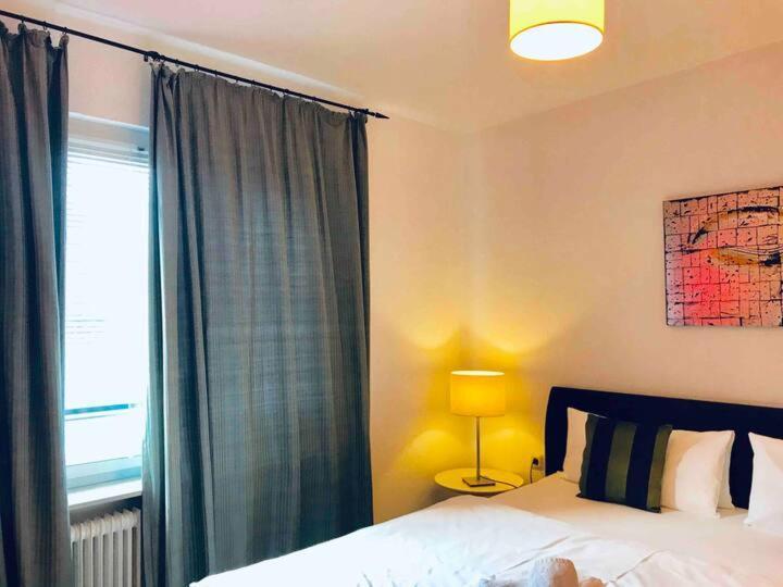 Schoene Grosse Wohnung 2 Schlafzimmer Bis 6 Pax Naehe Stadion Signal Iduna Dortmund Exteriör bild